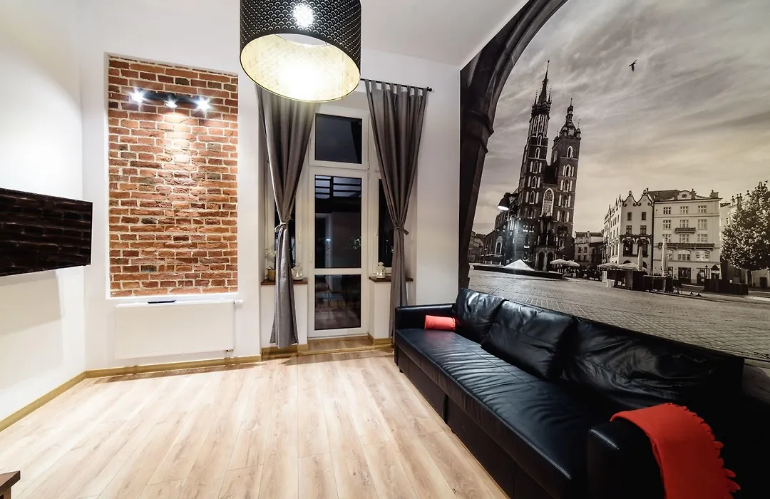 2 Nights Apartments - Great Location, Right Next To Main Rail And Bus Station, 10 Min To Main Square By Foot-1